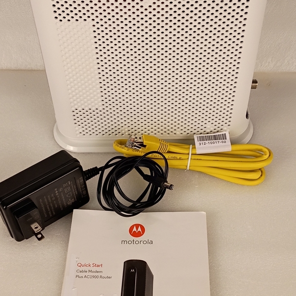 Motorola Modem Router with Colorful Ports - Picture 1 of 4